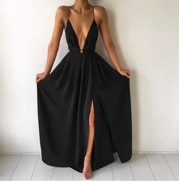 Maxikleid mit tiefem Ausschnitt