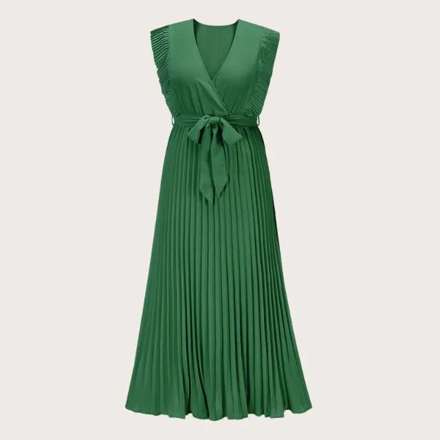 Plissee-Maxikleid mit Rüschen und Bindegürtel an der Taille